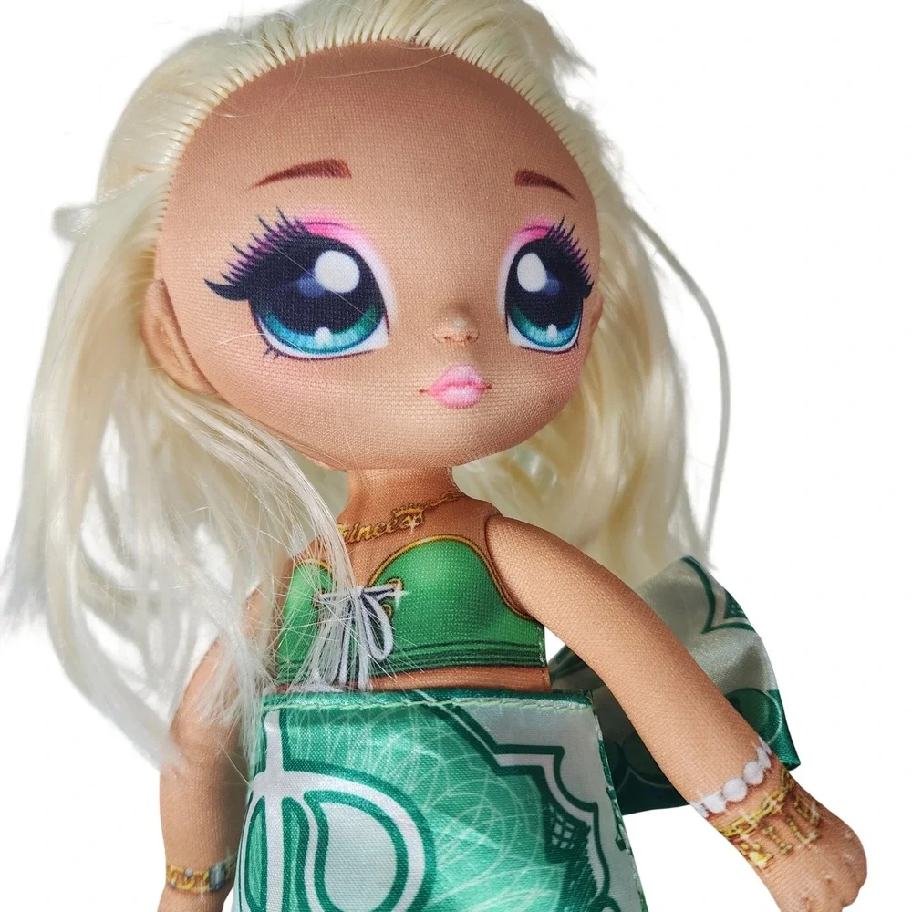 Na Na Na Surprise Teens Carmen Linda Chihuahua Inspired 11